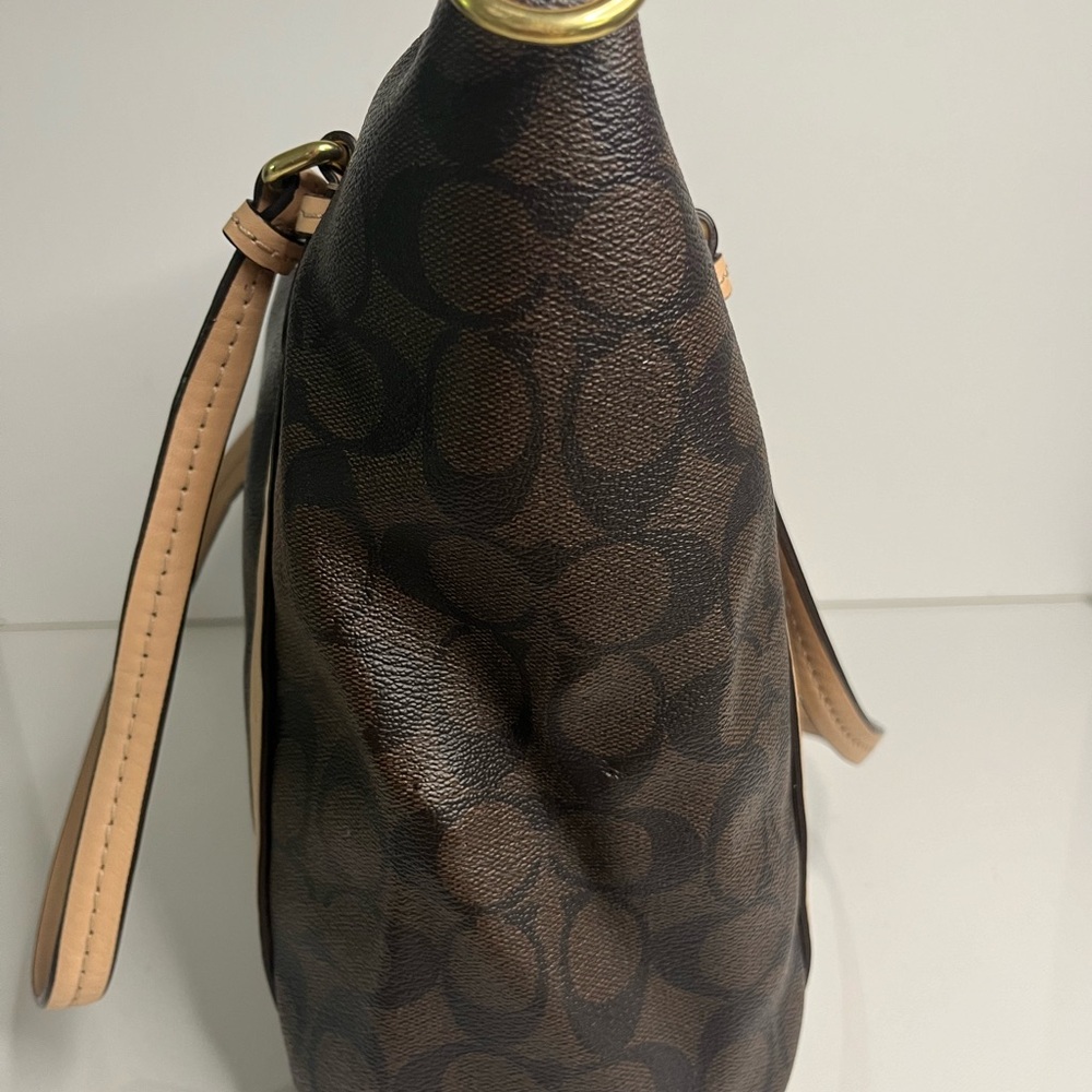 Coach Peyton Signature Pocket Tote - Picture 4 of 7